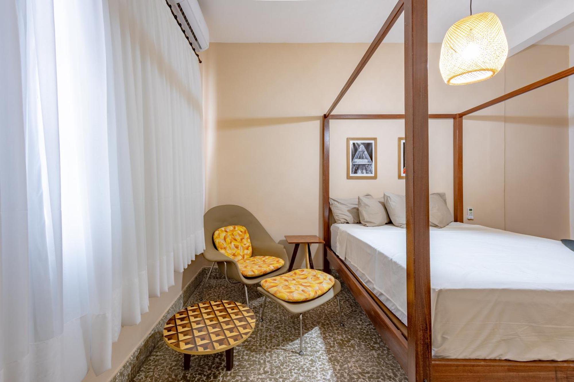 Hotel Casa Do Bispo มาเนาส์ ภายนอก รูปภาพ